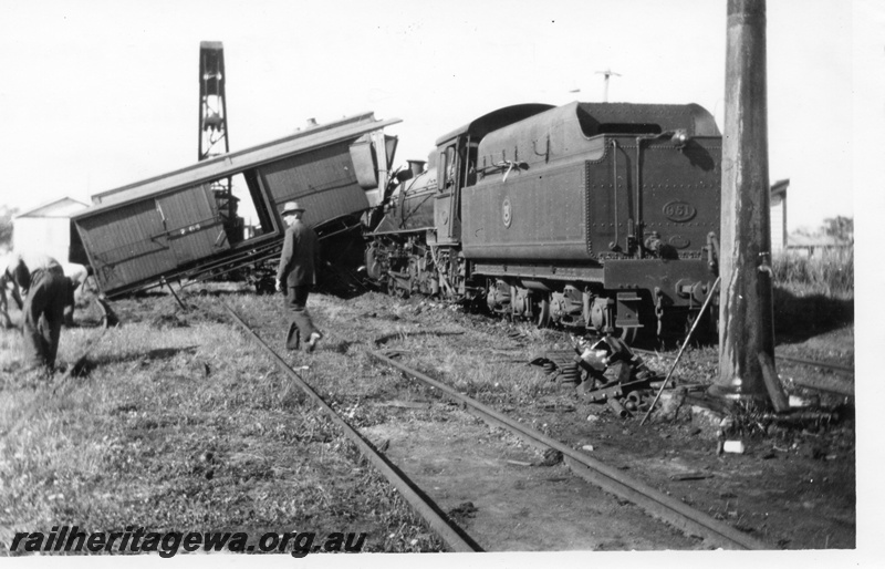 P02702
6 of 8. Rail smash at Yarloop. Brakevan side view and W class 951 side and end view, SWR line.
