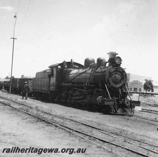 P02714
MRWA C class 15 steam locomotive, side and front view.
