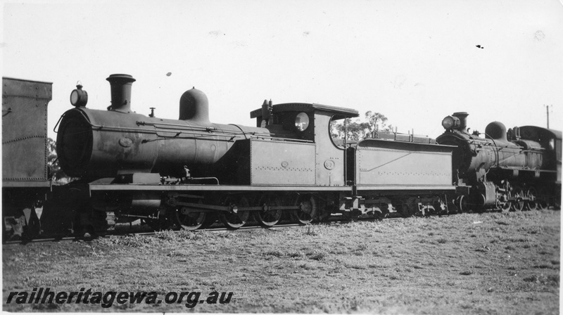 P02723
O class 83 steam locomotive, side view, Midland, ER line.
