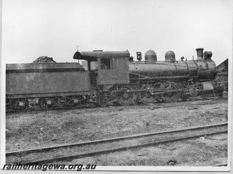 P02837
C class 266 steam locomotive, side view.
