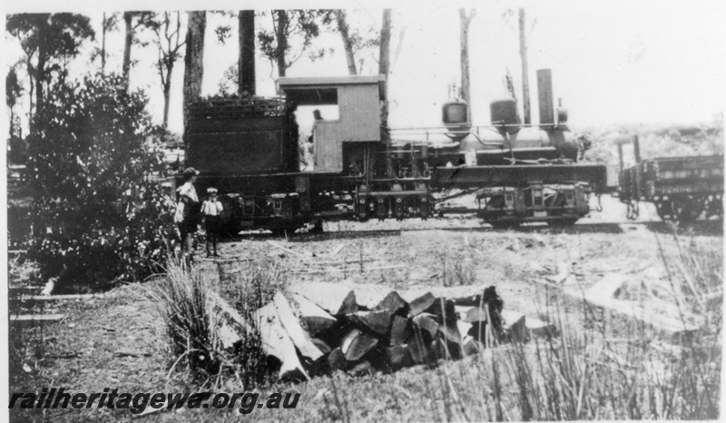 P02859
Millars steam locomotive 