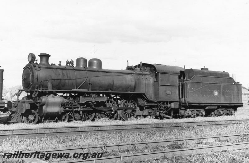 P03201
U class 653 steam locomotive, side view.
