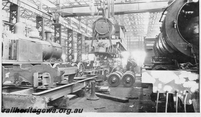 P03242
Inside workshop N class, O class and N class steam locomotives, Midland workshops.
