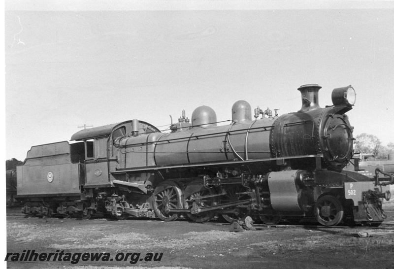 P03249
P class 502 steam locomotive with bobtail tender, side and front view.
