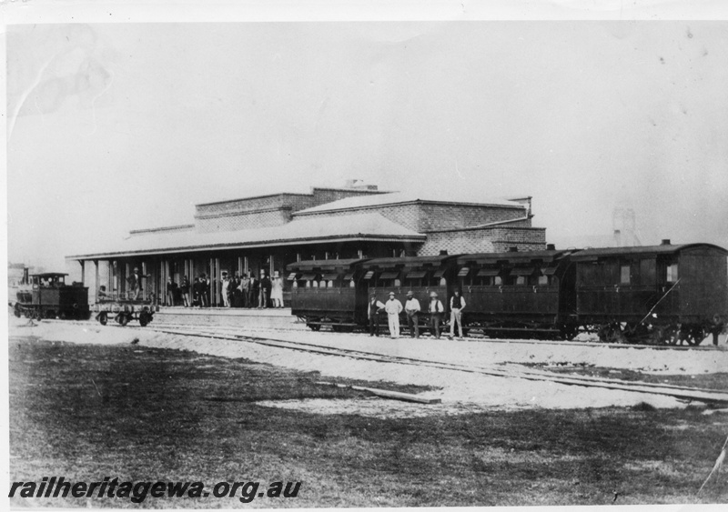 P03270
AI class carriages, side view, at Perth station, Robb's steam locomotive A3, side and end view, at the opening of the Fremantle to Perth and Guildford railway.
