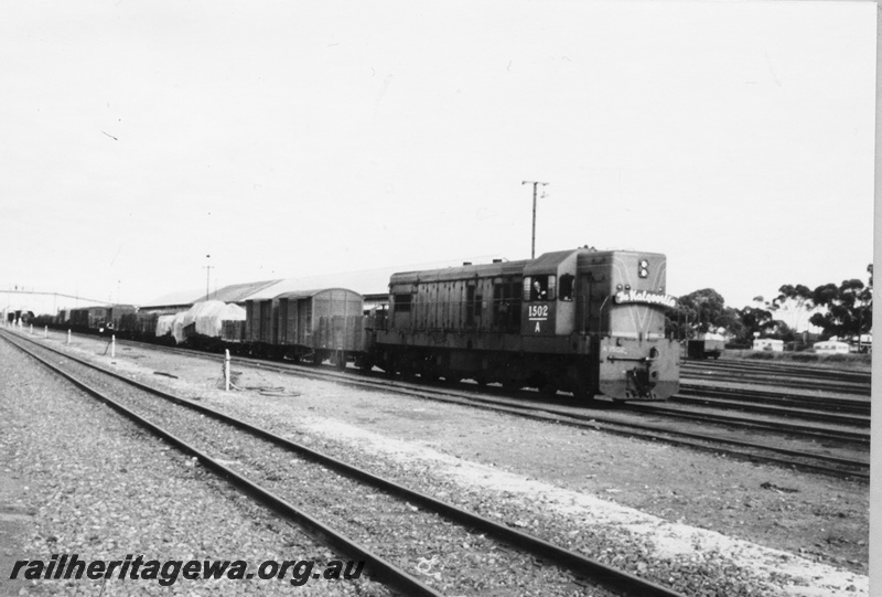 P03285
A class 1502 departing Kalgoorlie for Parkeston, EGR line, goods train
