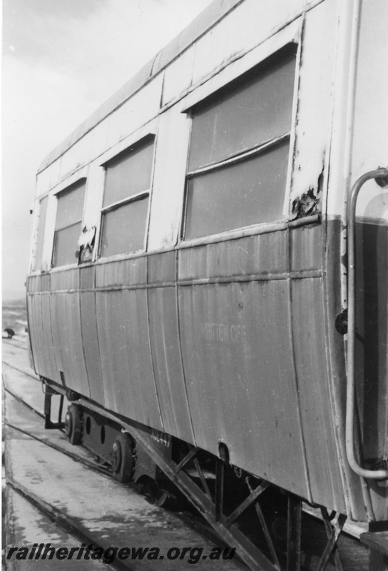 P03301
ADE class 447, Albany, GSR line, in Albany Harbour ownership, view along the side of the railcar
