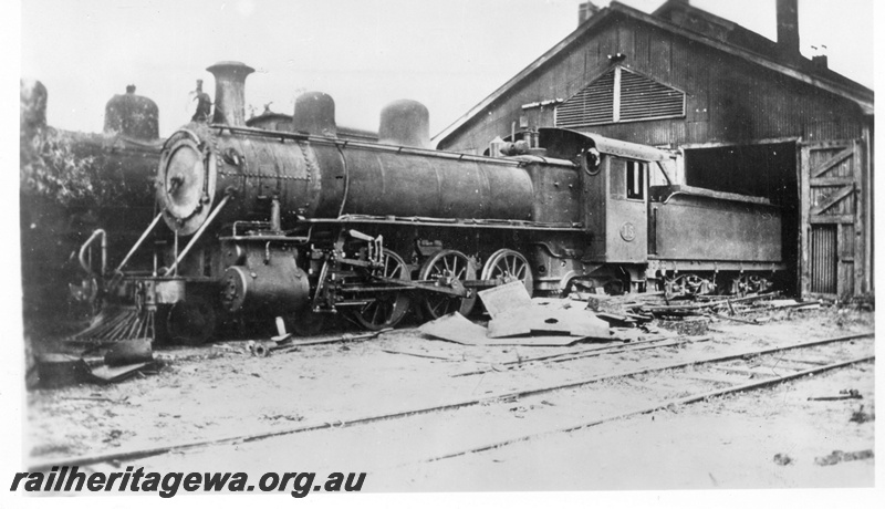 P03429
MRWA C class 15 steam locomotive, side and front view, loco shed, Midland.
