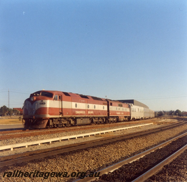 P03476
CL class 15, GM class 40 diesel locomotives double heading on combined Indian Pacific and Trans Australian passenger train, Perth terminal.
