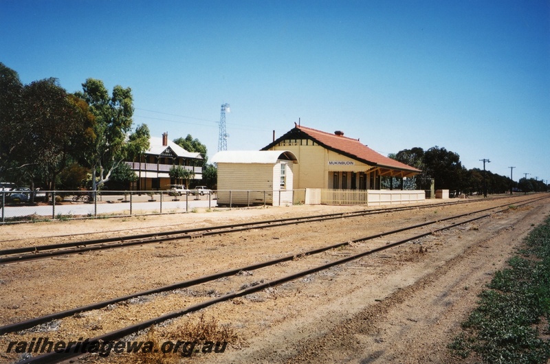 P03521
 Railway Station building, Mukinbudin, Trackside view, WL.B line
