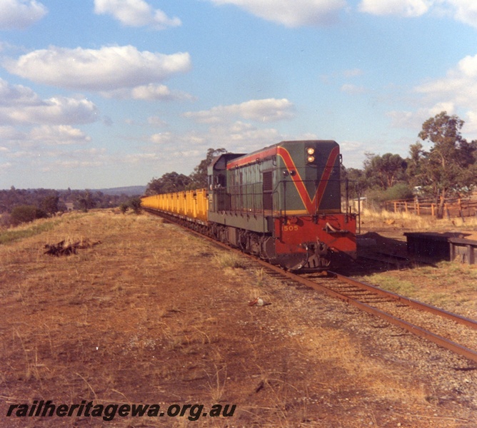 P03538
A class 1505, iron ore train bound for Wundowie, Bakers Hill, ER line
