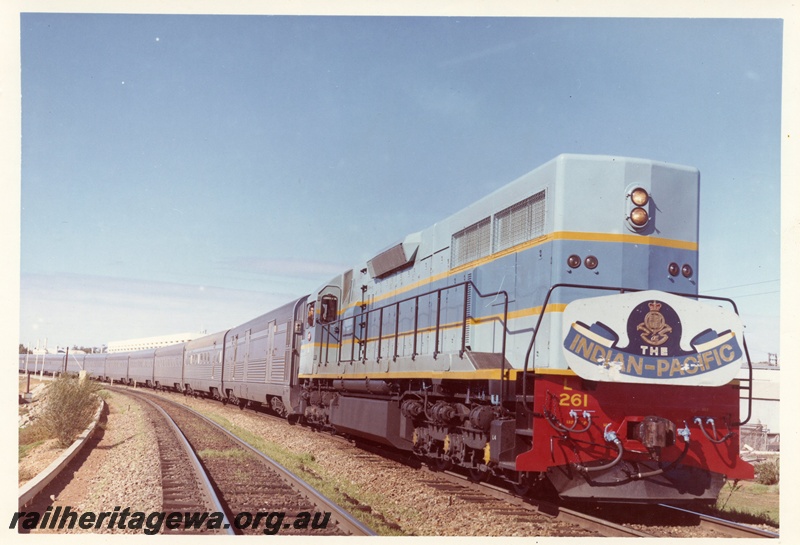 P03546
L class 261 in the later WAGR double blue livery with 