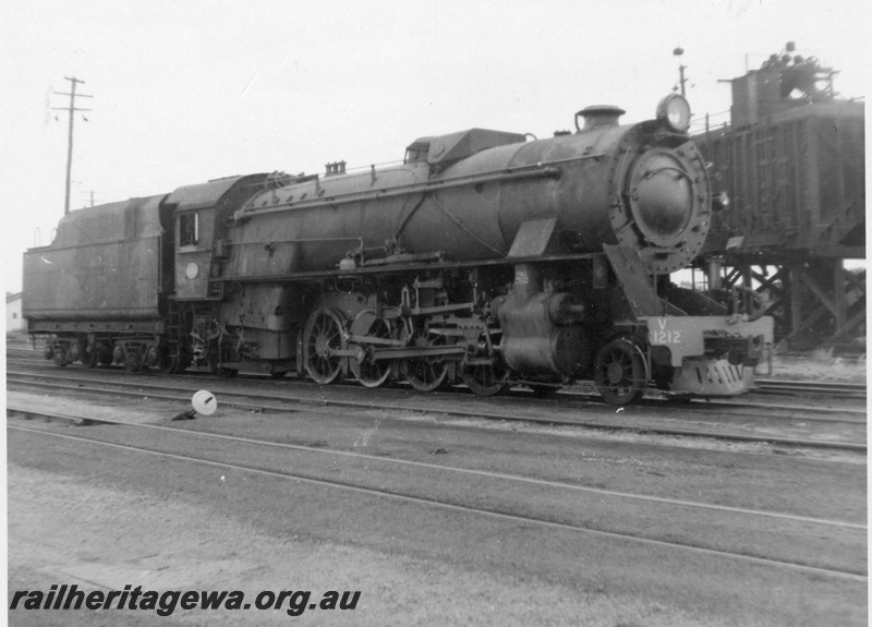 P03598
V class 1212,At Midland Junction Loco yard, Side and front view. Note Cheese Knob in Fore ground
