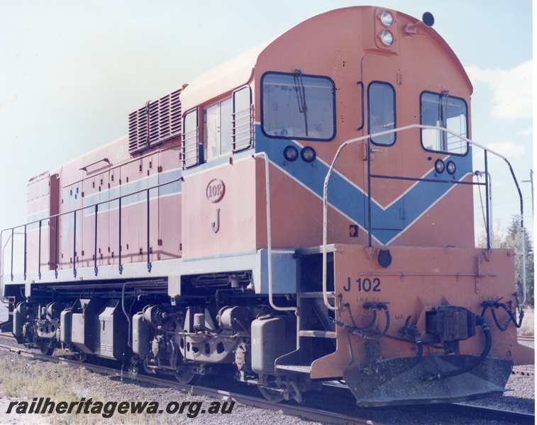 P03626
J class 102 in Westrail orange livery, side and front view
