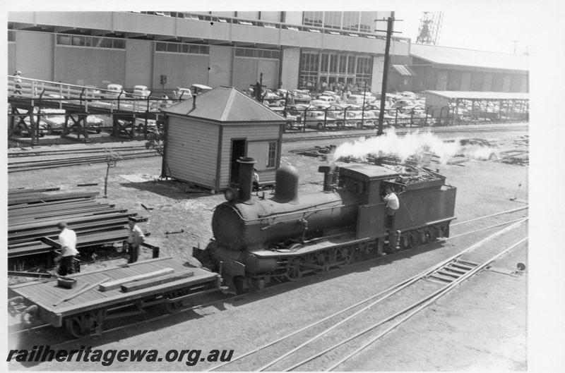 P03694
G class 233, shunting, NS class wagon, point, Fremantle, ER line, wood burner
