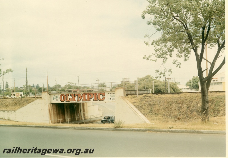 P03785
Subway, Showgrounds, ER line, motor car passing through, street level view
