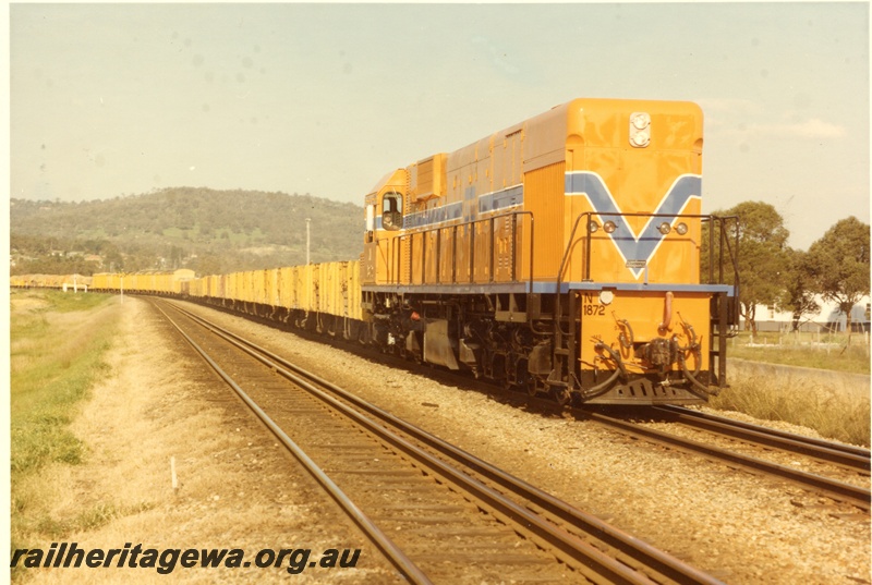 P04041
N class 1872, Westrail orange with blue and white stripe, on goods train, Avon Valley line
