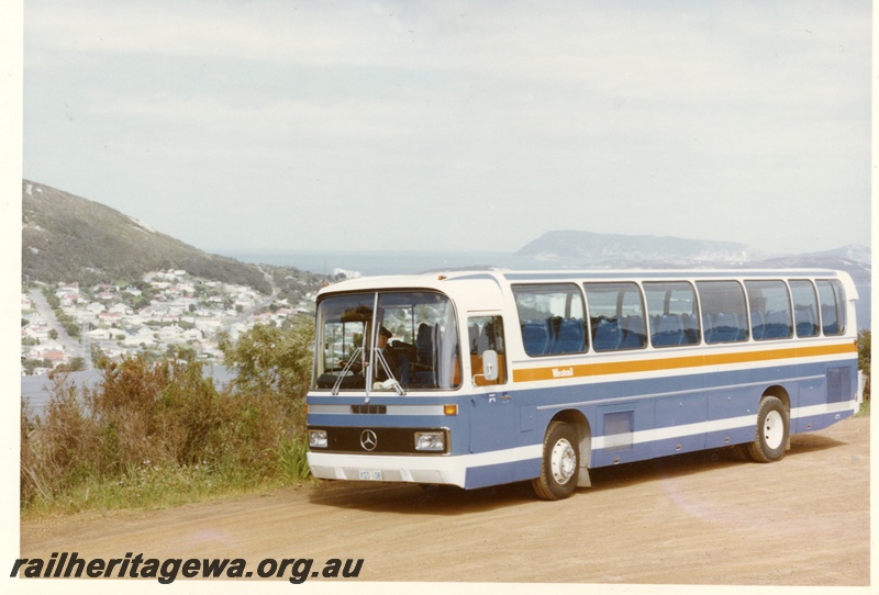 P04043
Mercedes Westrail bus, blue and white with yellow stripe, Albany area, front and side view
