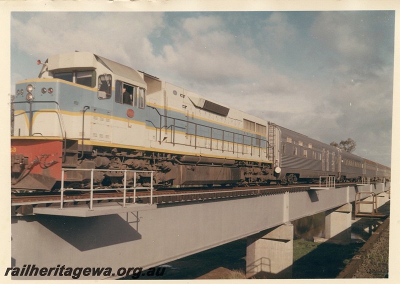 P04130
L class 268 diesel locomotive Indian Pacific on girder bridge
