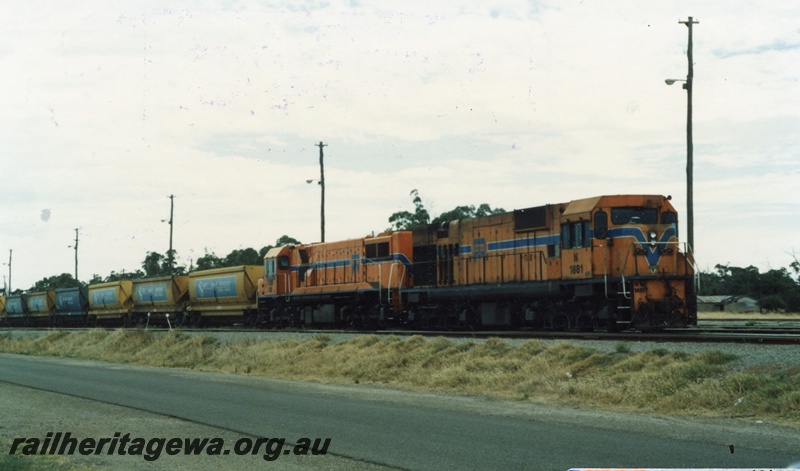 P04213
N class 1881 and DB class 1588 