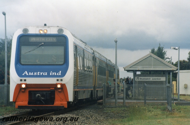 P04256
Railcar set 