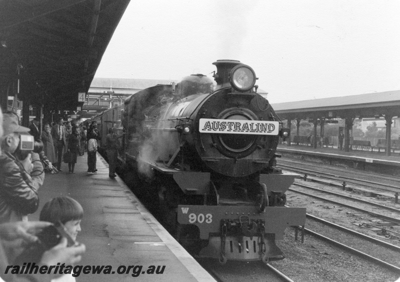 P04271
Hotham Valley Railway W class 903, 