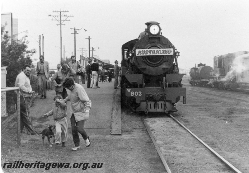 P04274
Hotham Valley Railway W class 903, 