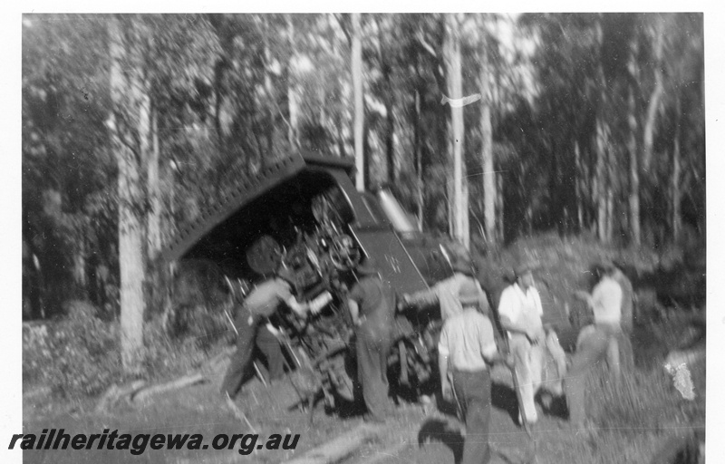 P04368
2 of 8, Derailment of Millars No.72 