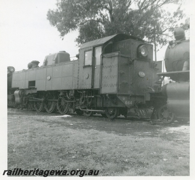 P04397
UT class 664 steam locomotive, side and end view, Midland, ER line.
