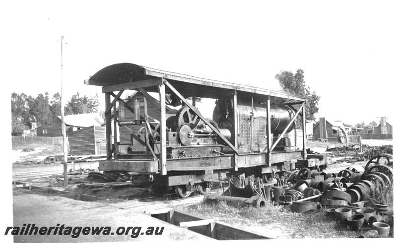 P04416
Millars log hauler No.3, Yarloop, end and side view, being tested.
