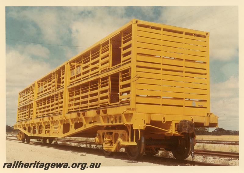 P04428
WFX class standard gauge flat wagon (later reclassified to WQCX), with three sheep containers, side and end view
