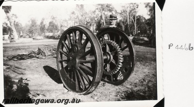 P04466
Adelaide Timber Co. ex WAGR R class loco driving wheels prior to fitting to traction engine
