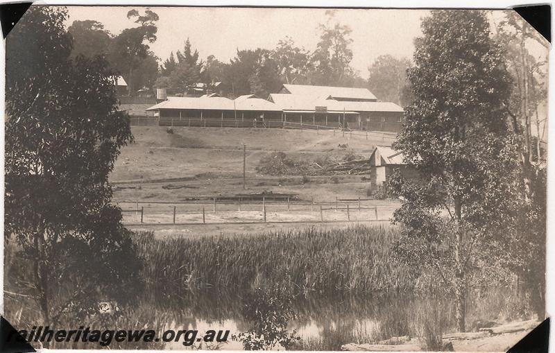 P04558
Murray Arms Hotel at Jarrahdale
