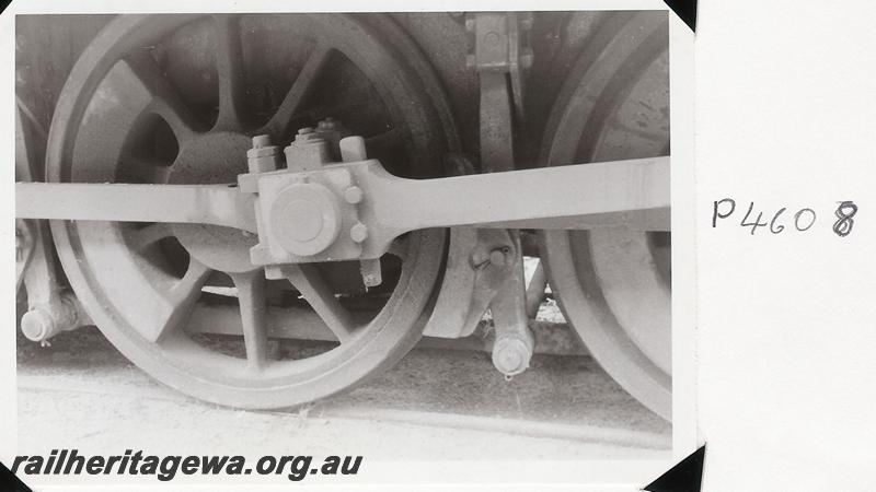 P04608
Millars loco No.72 at Yarloop, View of RHS driving wheels.
