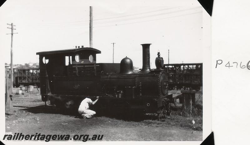 P04766
PWD loco H class 18, Bunbury, being serviced
