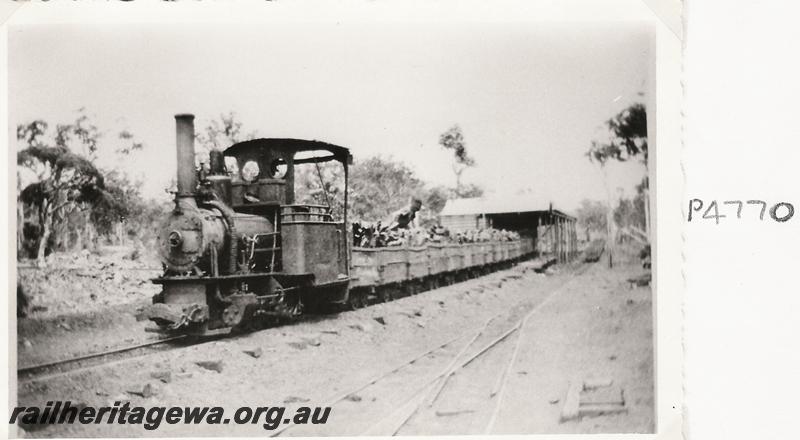P04770
Orenstein & Koppel 2 foot gauge loco at the Moira coal mine, Collie

