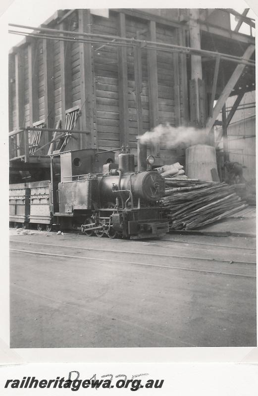 P04775
Great Boulder Mines Krauss loco No.3 in steam, ore loading bin, loading wagons
