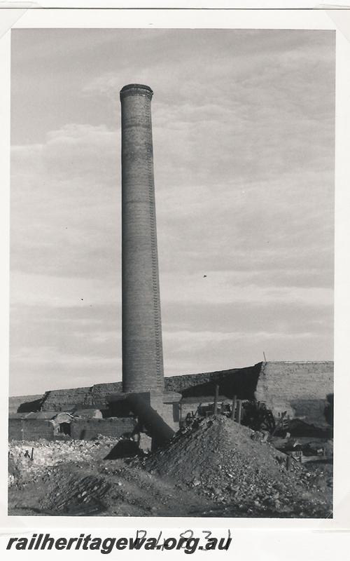 P04831
Lancefield Goldmine, Beria, chimney stack from mine boilers
