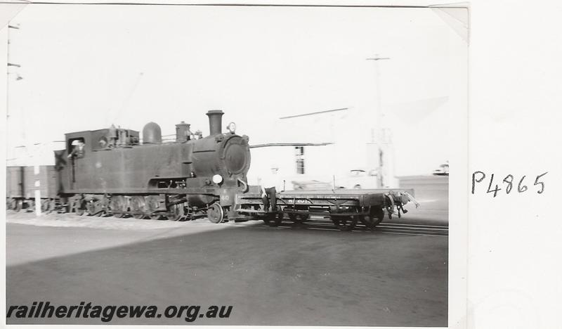 P04865
K class 40, NS class shunters float, Fremantle, shunting
