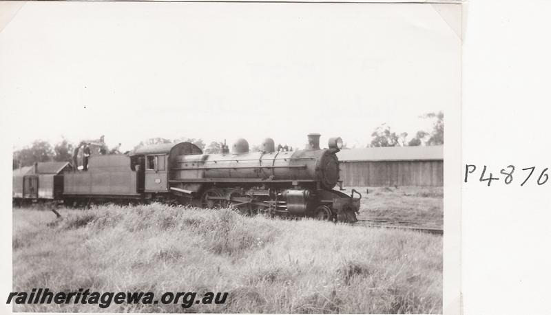 P04876
P class 505, Yarloop. SWR line, taking water
