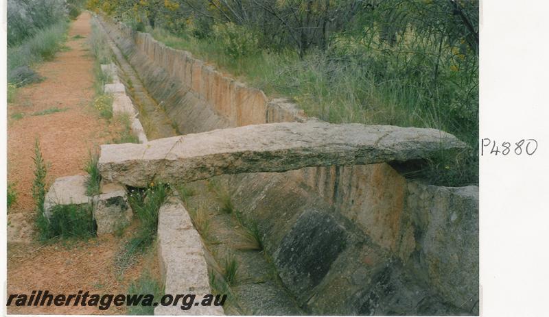 P04880
Stone bridge, railway dam, Merredin
