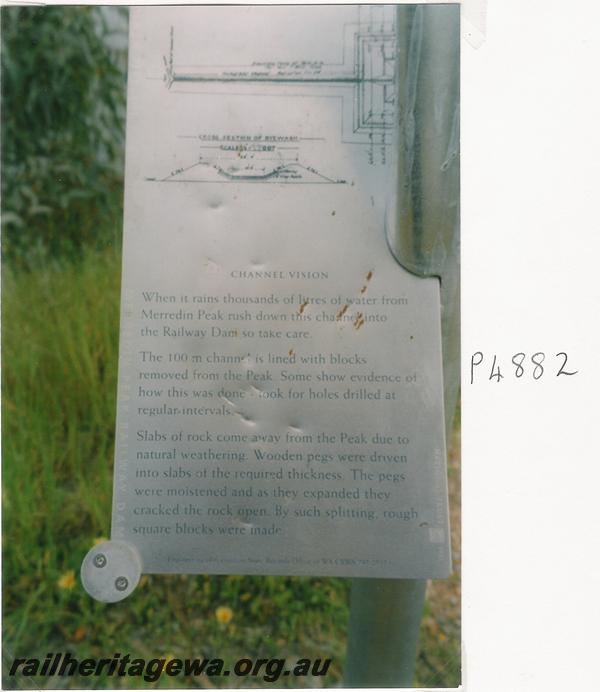 P04882
Sign, railway dam, Merredin, describing operation
