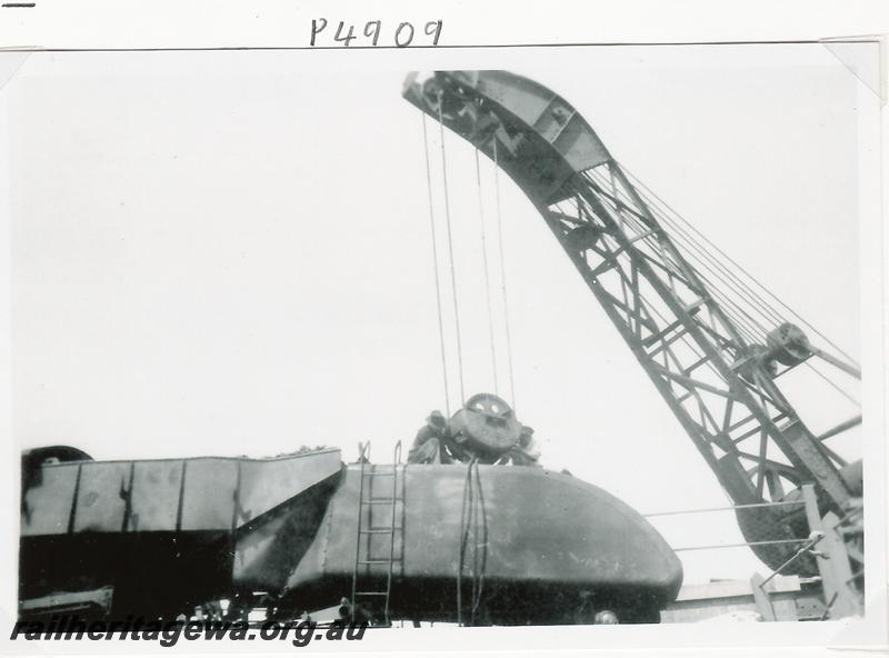 P04909
ASG class 26 Garratt, subway Stirling Road, Claremont, derailed and hanging over the roadway, lifting rear tank
