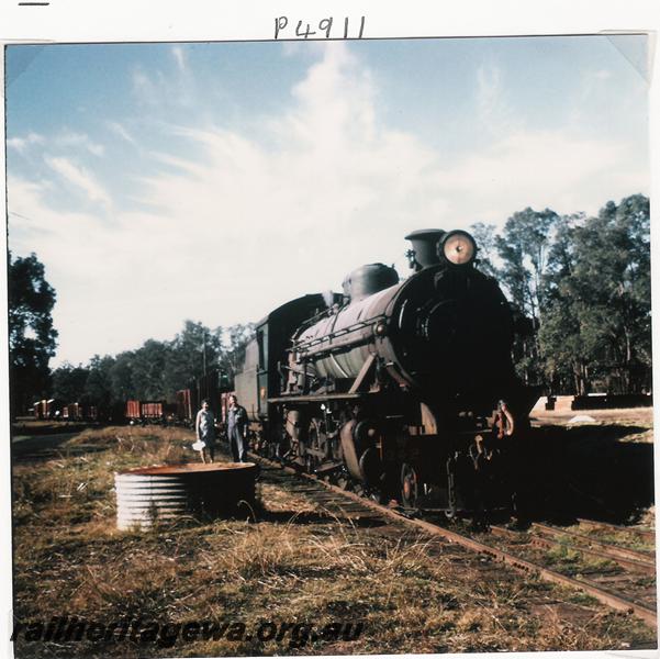 P04911
W class 942, Nannup, WN line, on No.51 goods
