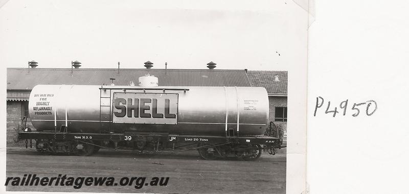 P04950
JM class 39 bogie tank wagon
