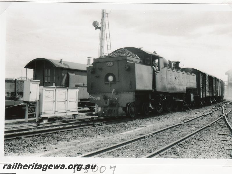P05007
DM class 588, East Perth, goods train
