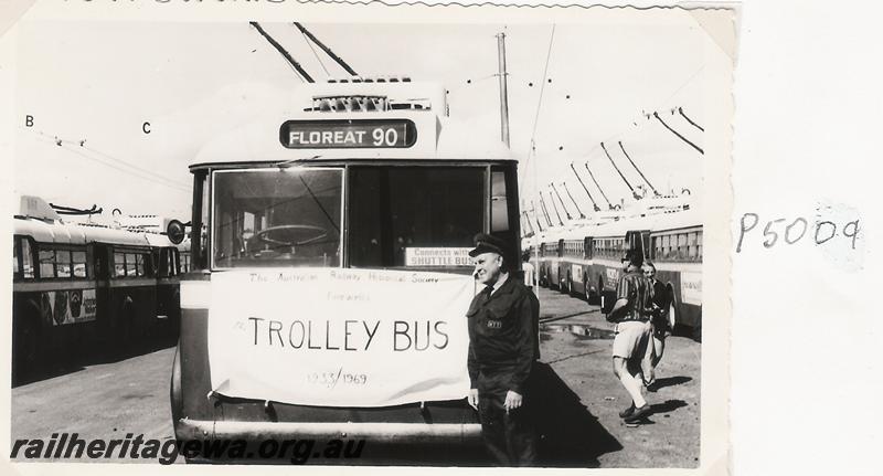 P05009
The last run of trolley buses in Perth, special tour by the WA Div of the ARHS
