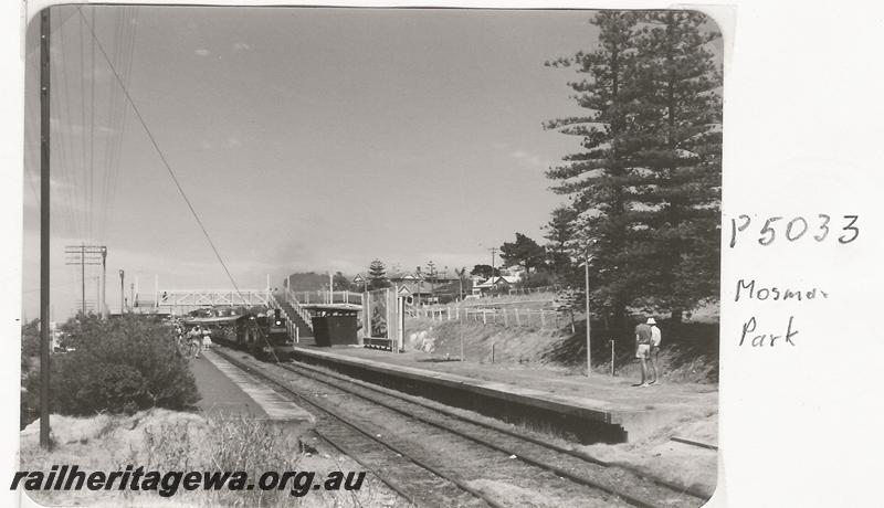 P05033
Station, Mosman Park, bus shelter style platform structure.
