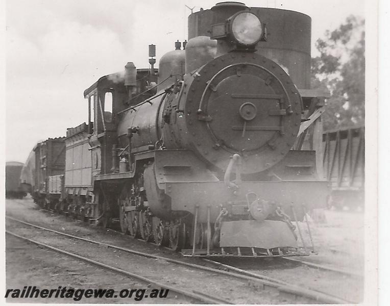 P05129
MRWA loco D class 20, Gingin, MR line, head on view.
