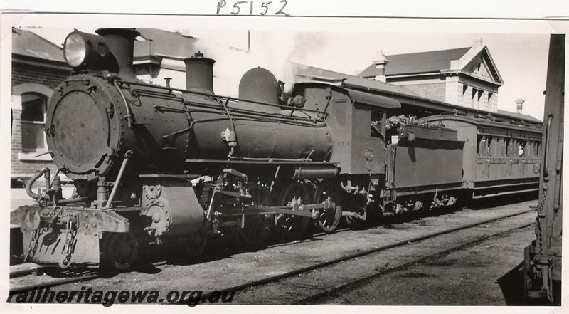 P05152
C class 440, Geraldton, departing with a passenger train for Perth via Mullewa
